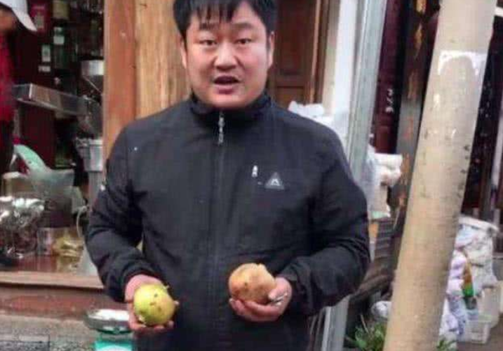 还记得"丽江石榴哥"吗？2年前他突然爆红网络，现在怎么样了？ 第3张