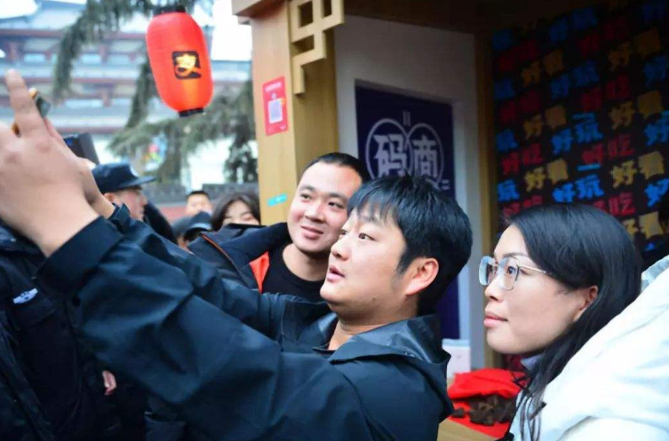 还记得"丽江石榴哥"吗？2年前他突然爆红网络，现在怎么样了？ 第11张