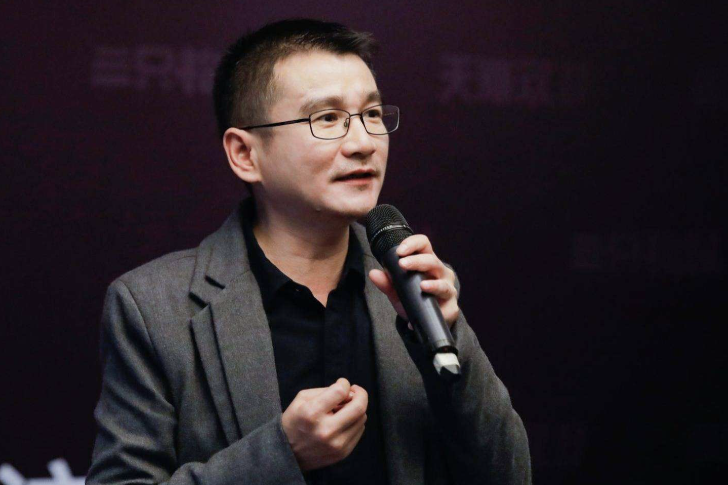 问题频发，股价暴跌40%，三只松鼠“贴牌”路还能走多久？ 第5张