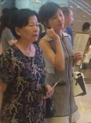 央视“国脸”欧阳夏丹，销声匿迹一年半，离职原因成谜 第17张