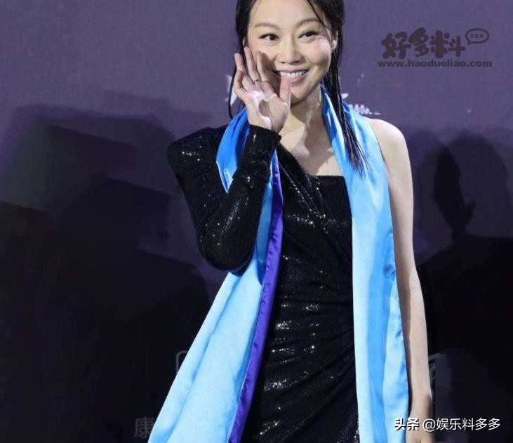 演员闫妮的感情生活是怎样的 闫妮和邹伟为什么选择离婚 第5张