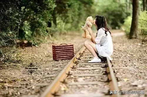 心事无人懂你的短句（形容有心事无人诉说的说说） 第7张