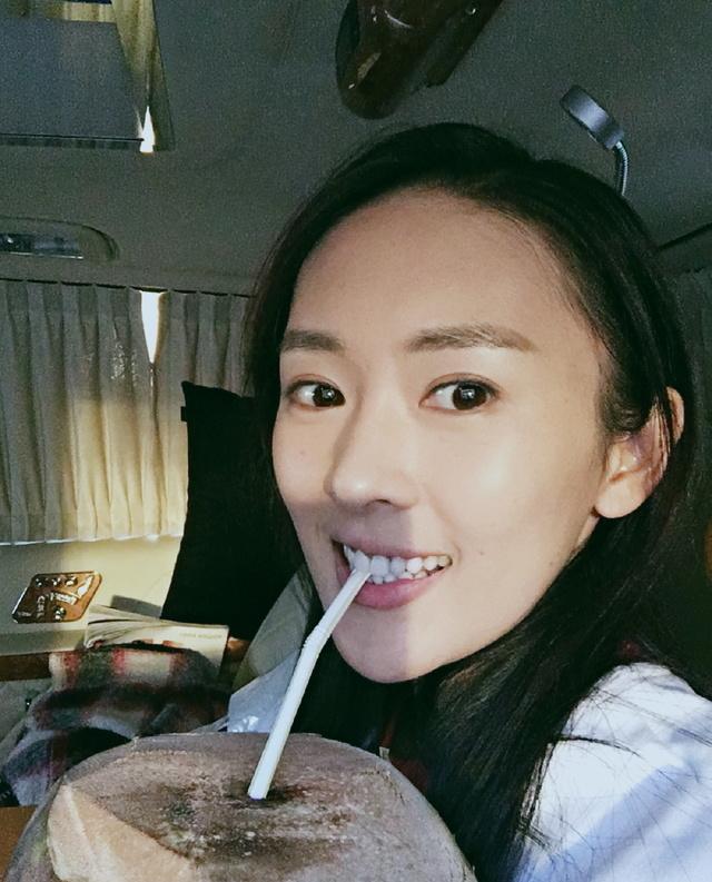 童谣演员简介个人资料（有种“整容”叫童瑶结婚） 第33张