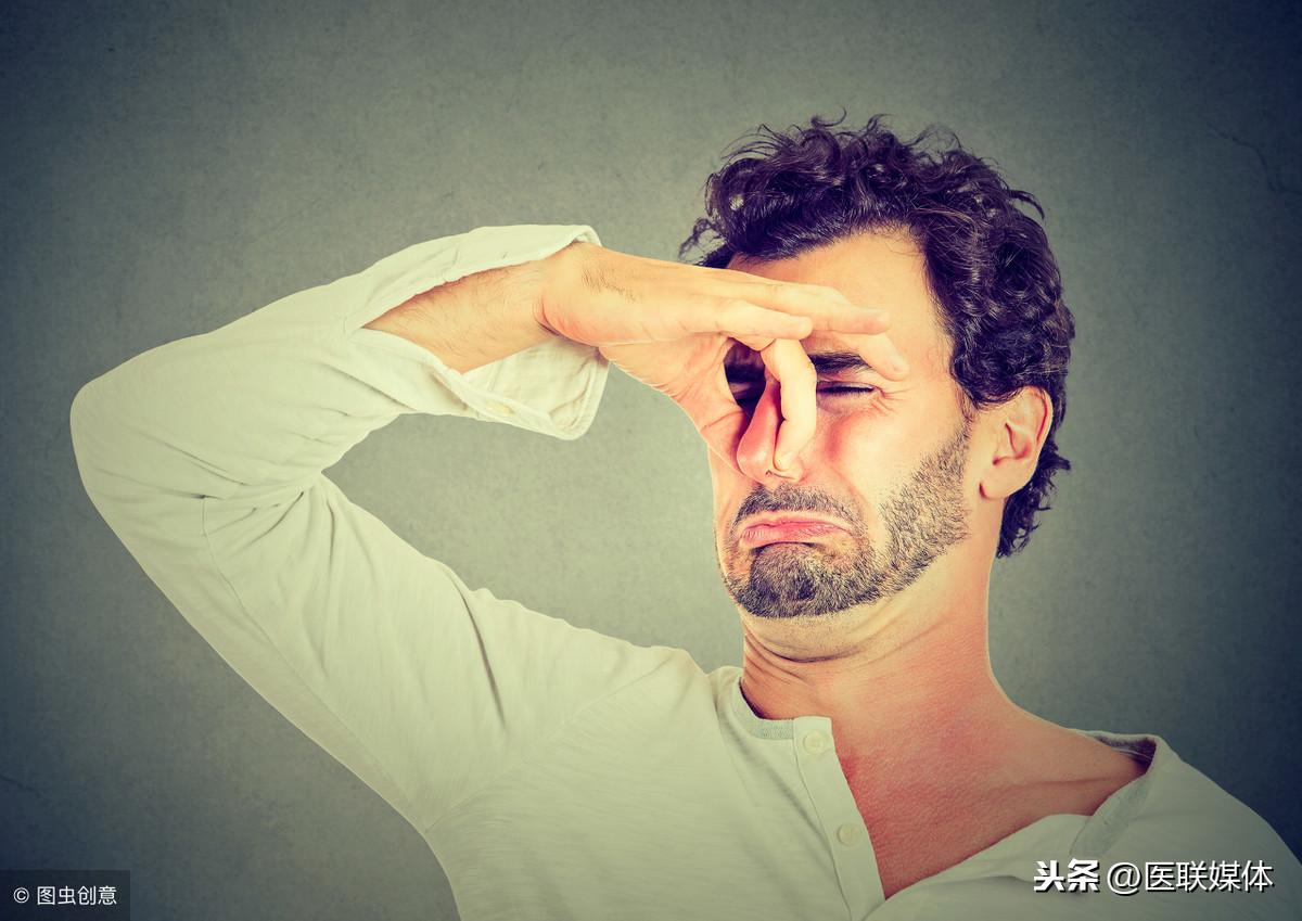放屁多又臭是什么原因造成的（总是放屁而且很臭的解决方法） 第1张