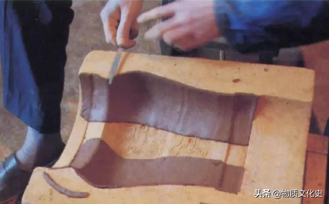 青铜器的铸造方法和程序（古代青铜器的制作方法介绍） 第15张