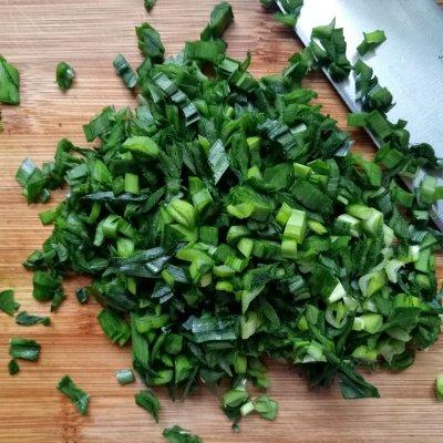 韭菜鸡蛋饼怎么做（韭菜鸡蛋饼做法步骤） 第7张