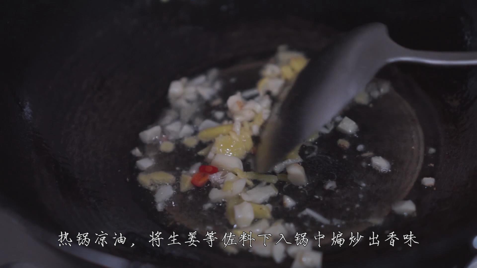 腊鸭腿怎么做好吃（土豆腊鸭腿的做法） 第11张