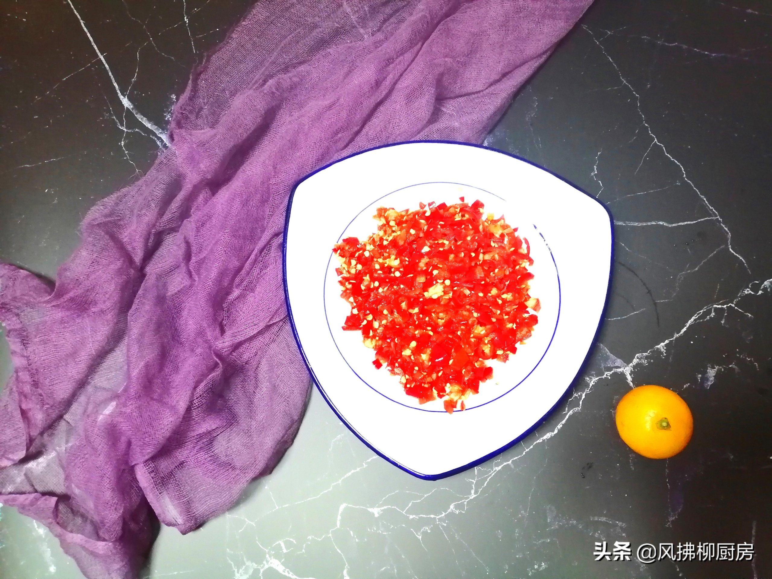 萝卜干怎么炒好吃（炒萝卜干的做法步骤） 第9张