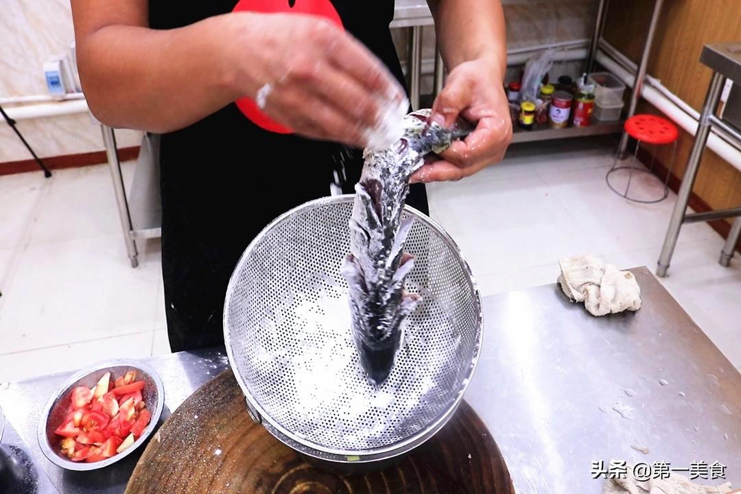 红烧鱼怎么做好吃（红烧鱼好吃的做法步骤） 第9张