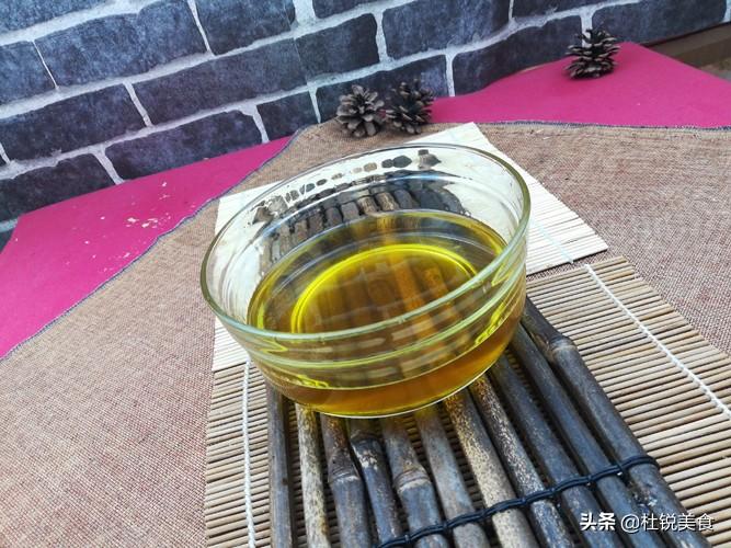 新鲜花椒油的制作方法（自制花椒油的方法分享） 第15张