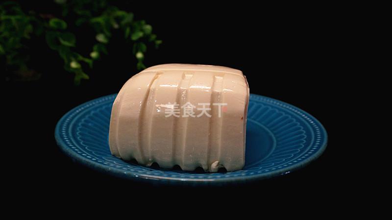 豆腐怎么做最好吃（在家做豆腐的简单方法） 第7张