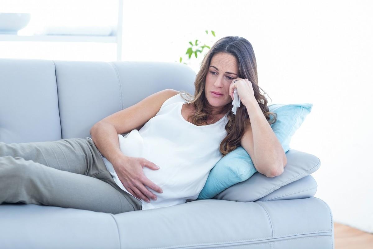 女人怀葡萄胎是怎么回事（怀孕初期葡萄胎的症状） 第7张