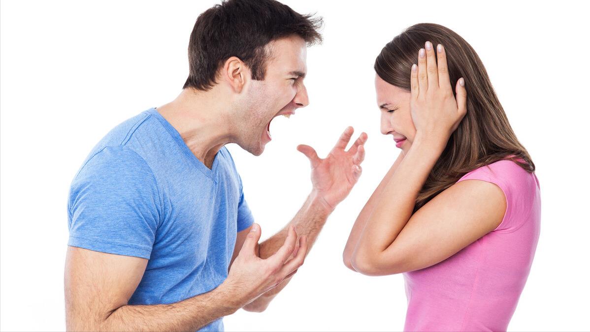 什么是家庭冷暴力婚姻表现（婚姻中的冷暴力的情况） 第3张