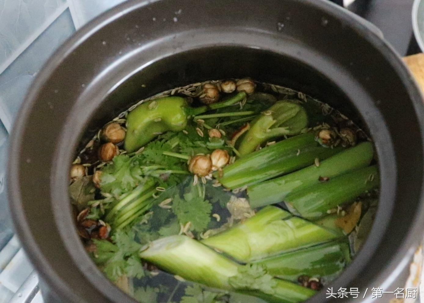 猪肝怎么做好吃又补血（炒猪肝的家常做法） 第7张