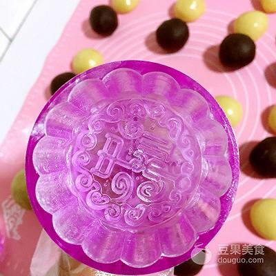 豆沙月饼怎么做又软又好吃（家常豆沙月饼的做法） 第15张