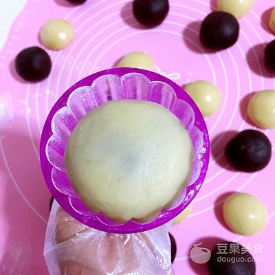 豆沙月饼怎么做又软又好吃（家常豆沙月饼的做法） 第27张