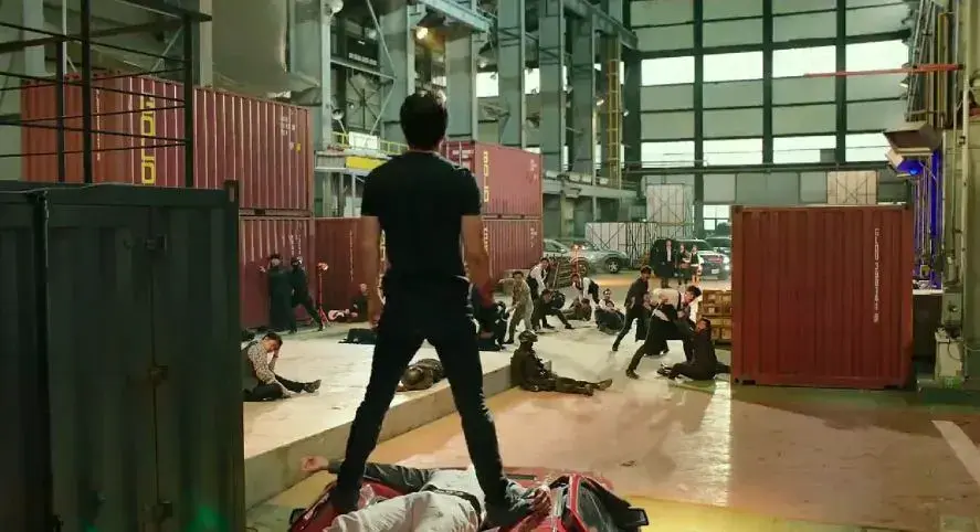 搞笑的韩国电影推荐几部（韩国黑色幽默电影） 第31张