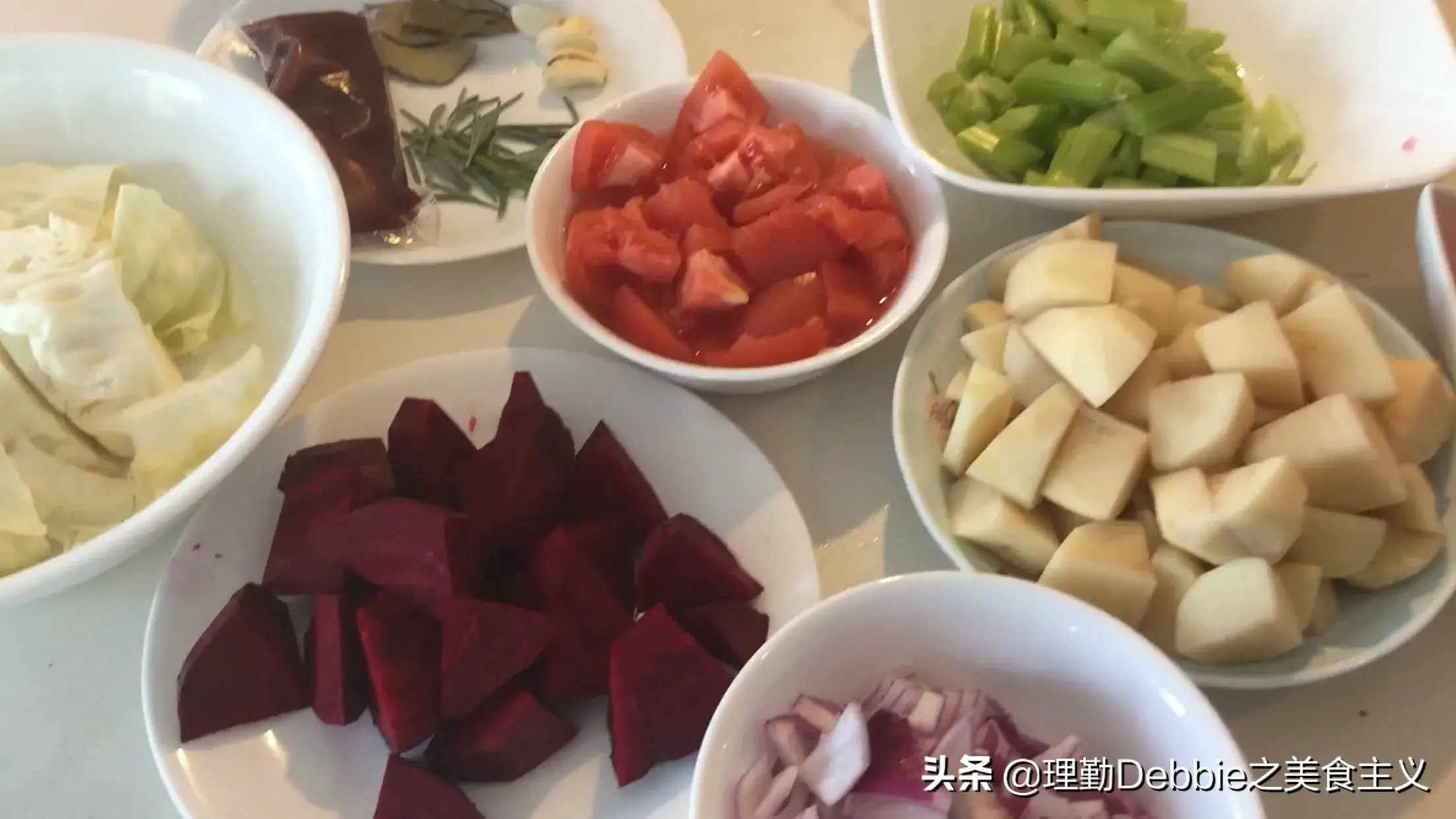 罗宋汤怎么做的用哪些材料（分享罗宋汤的家庭做法） 第11张