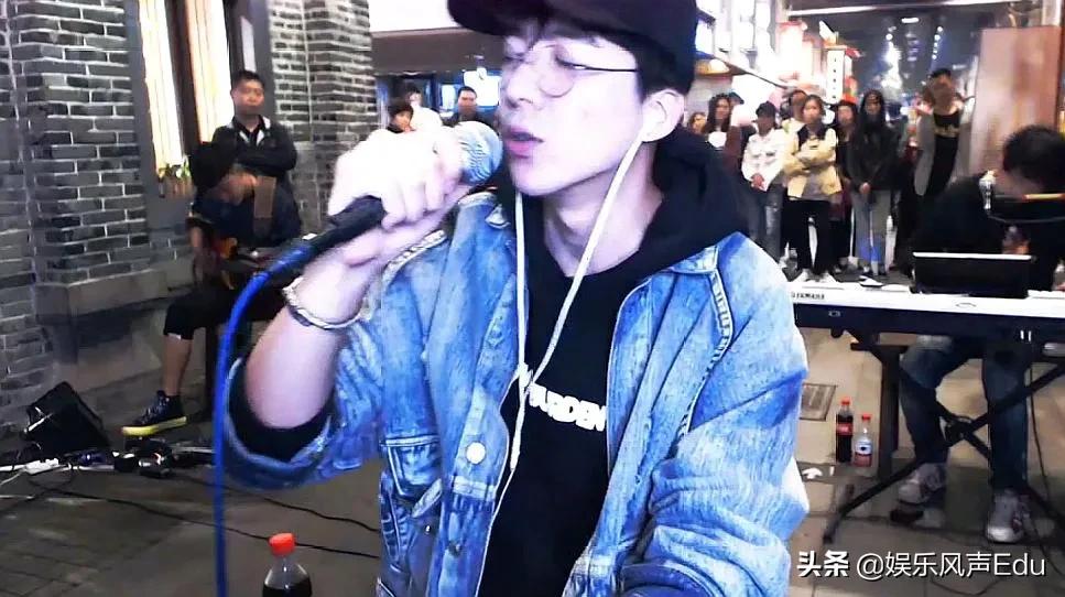 刘宇宁个人资料简介（从小厨子到街头网红，他的成功无人能复制） 第29张