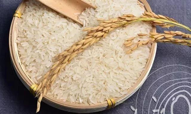 老人说“搬家送三样，家旺人也旺”，是哪三样？为啥这样说？ 第5张