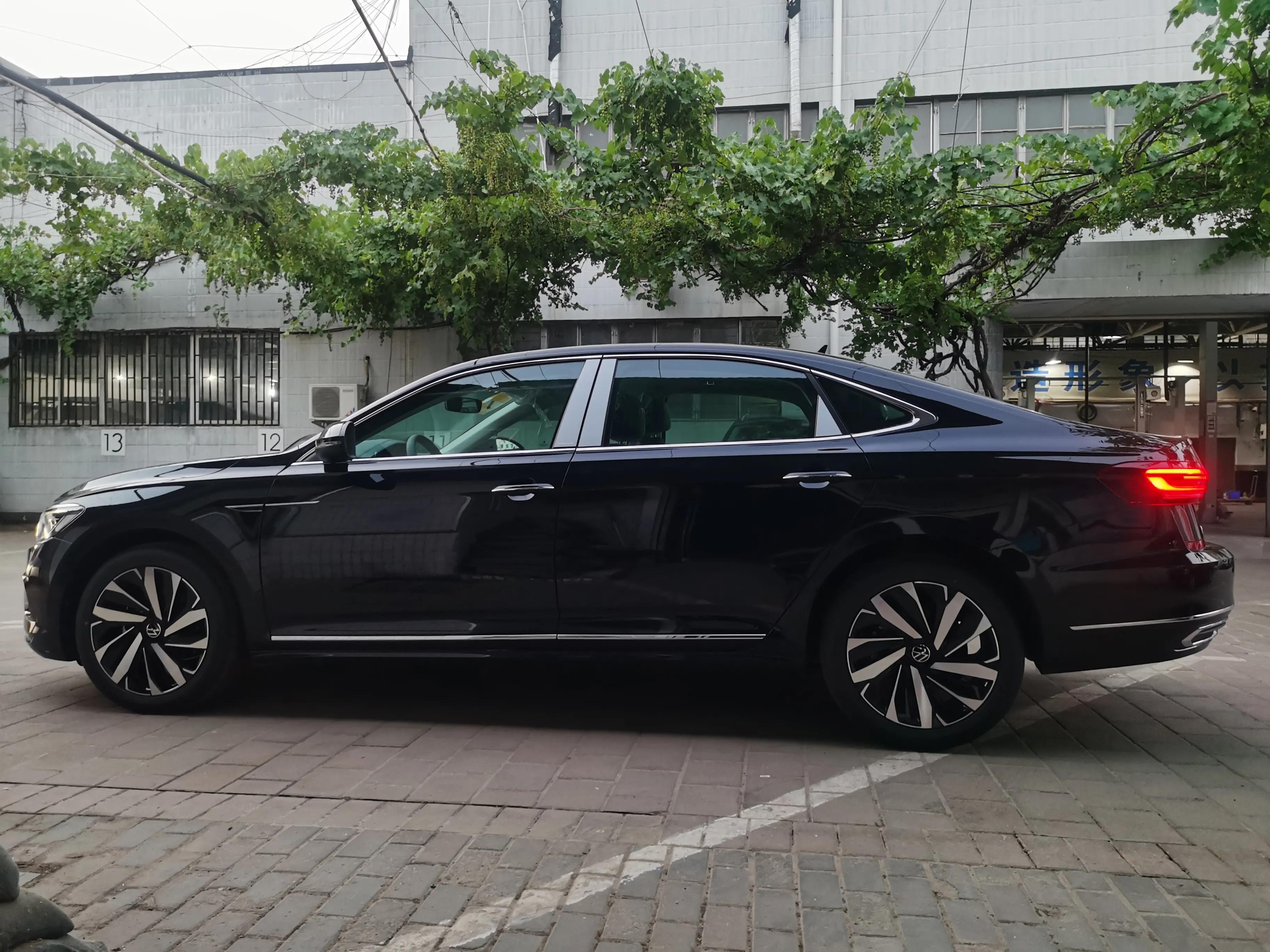 大众帕萨特2022款330TSI豪华版 第3张