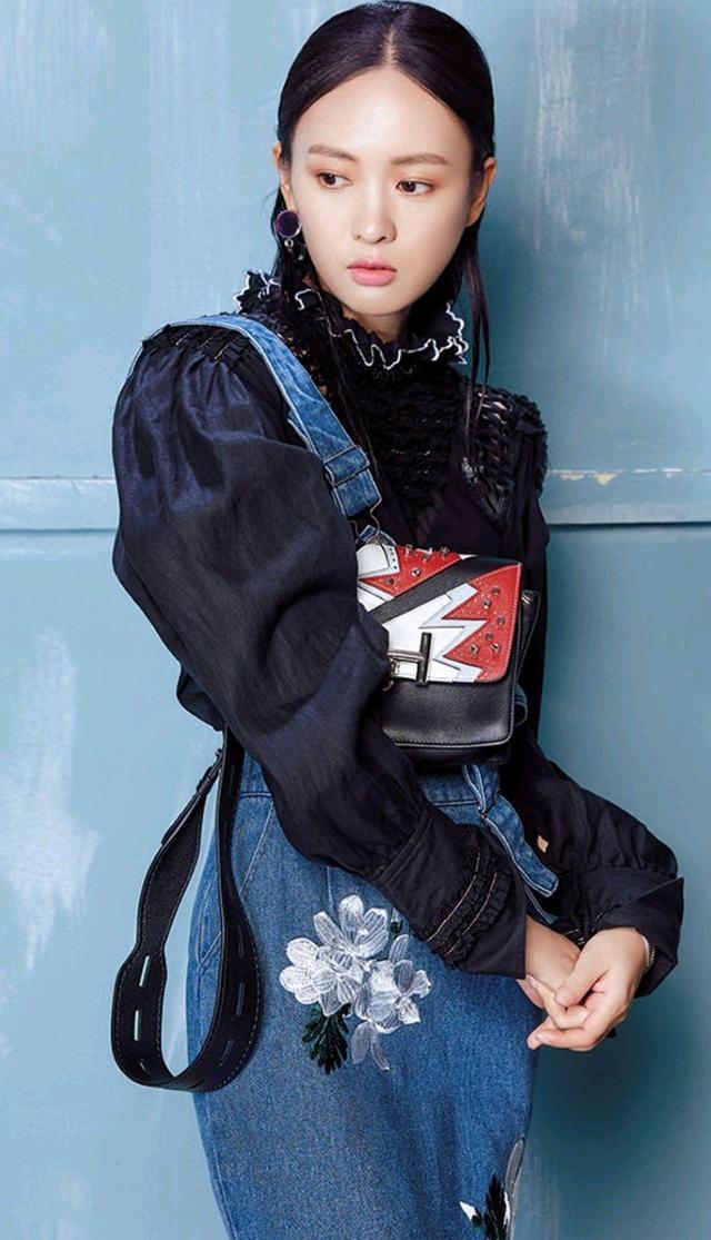 童谣演员简介个人资料（有种“整容”叫童瑶结婚） 第71张