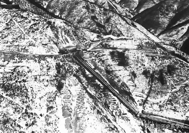 《水门桥》的背后：并非三炸而是五炸，真实的历史远比电影更壮烈 第5张