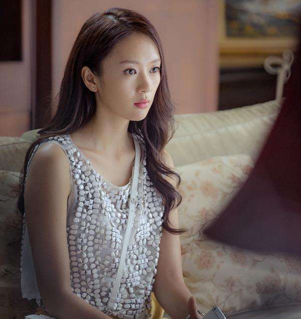 童谣演员简介个人资料（有种“整容”叫童瑶结婚） 第51张