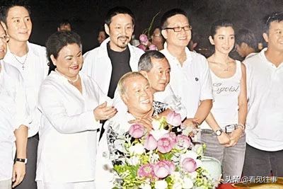 梁朝伟是他干儿子，拒见刘嘉玲张国荣，揭秘泰国白龙王的玄幻一生 第71张