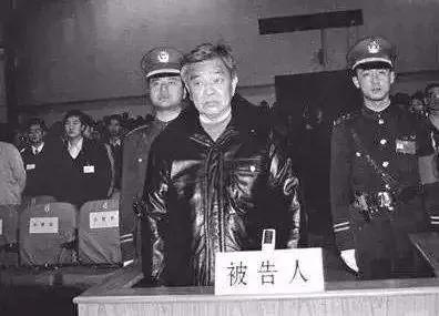 褚时健的传奇人生简介（揭秘褚时健是如何从低谷走向巅峰） 第25张