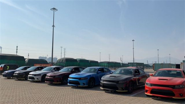 经典的Mei国肌肉跑车之一道奇战马 3.6GT 实拍图片 第1张