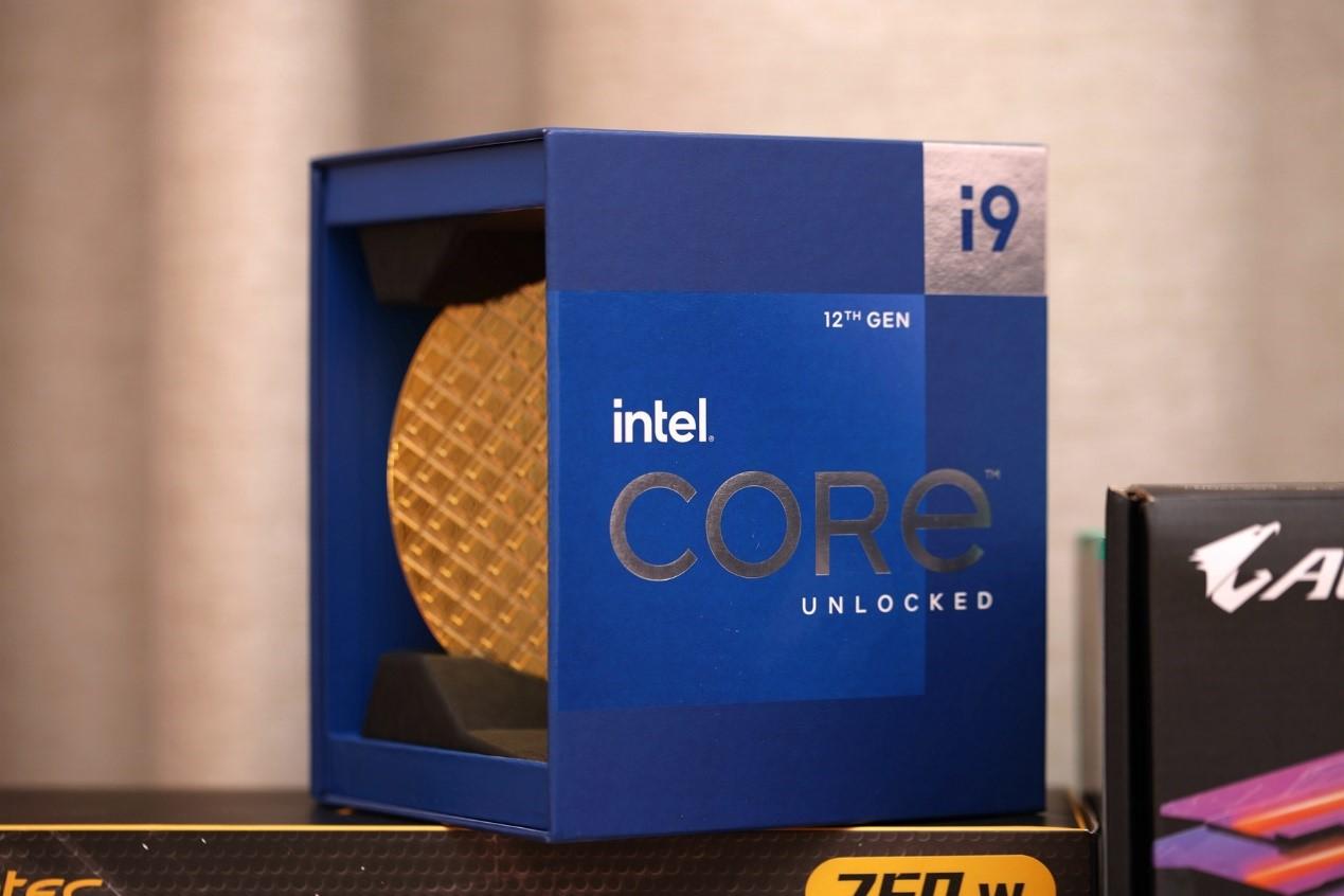 i9 12900k配什么主板（B660M主板装机实测） 第3张