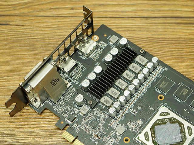 r9380显卡相当于gtx多少（R9 380显卡横向评测） 第11张