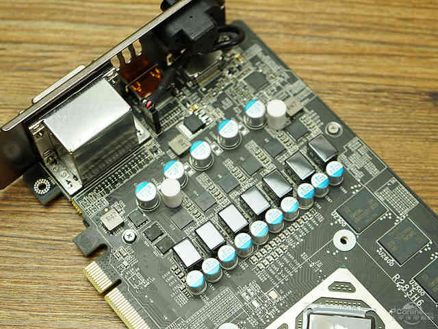 r9380显卡相当于gtx多少（R9 380显卡横向评测） 第19张