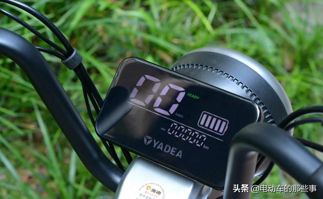 电动车显示满电一拧就三格（一用就掉3格电的解决方法） 第1张