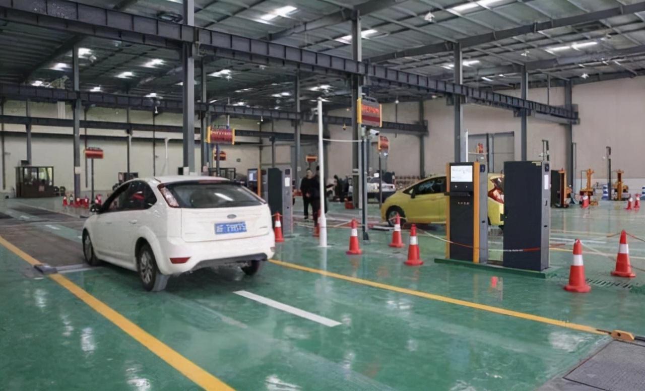 车辆年检需要带什么材料（汽车年检需要哪些资料） 第5张