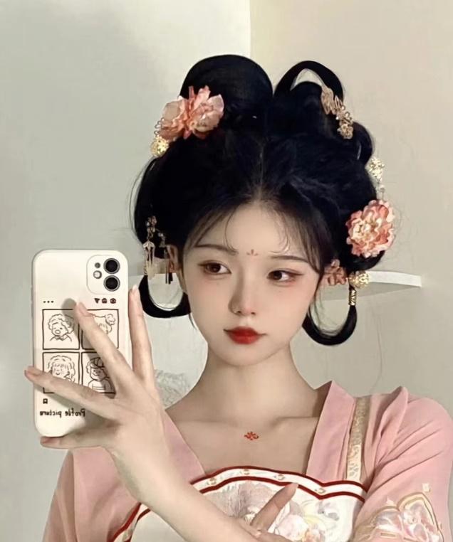 半扎半散古风发型（汉服的搭配妆发有多惊艳） 第13张