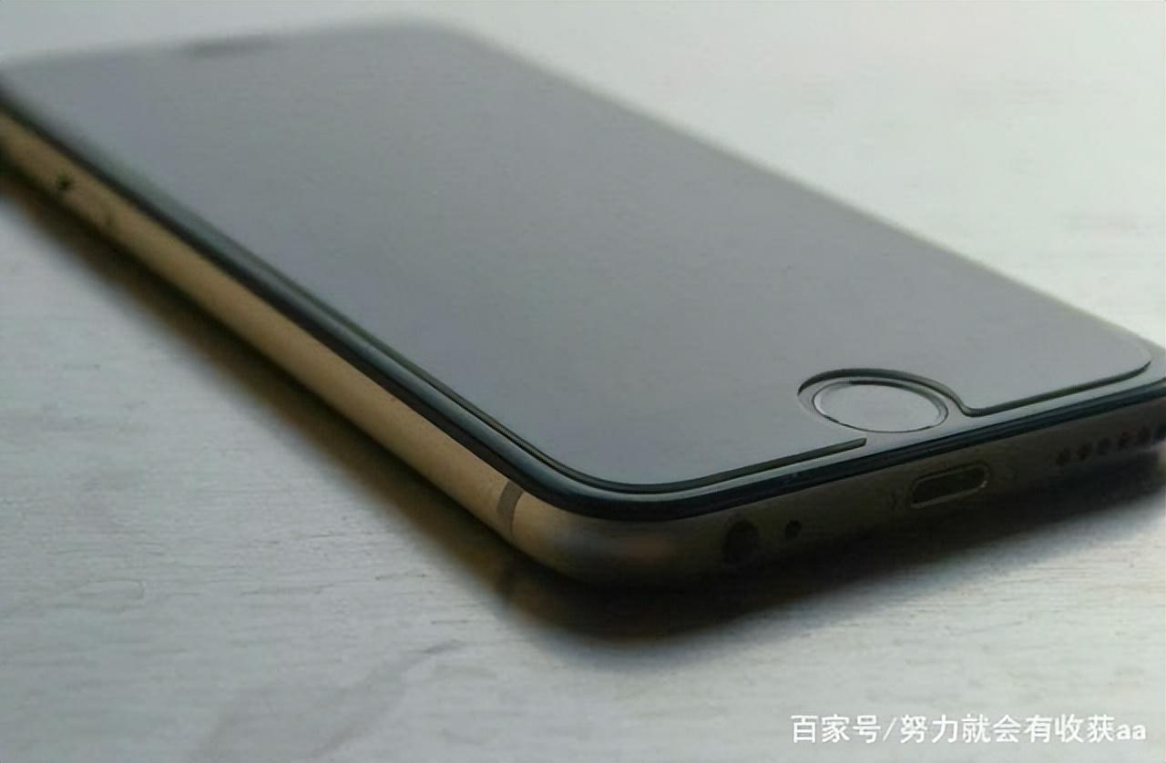 水凝膜和钢化膜哪个好（水凝膜和钢化膜有什么区别） 第3张
