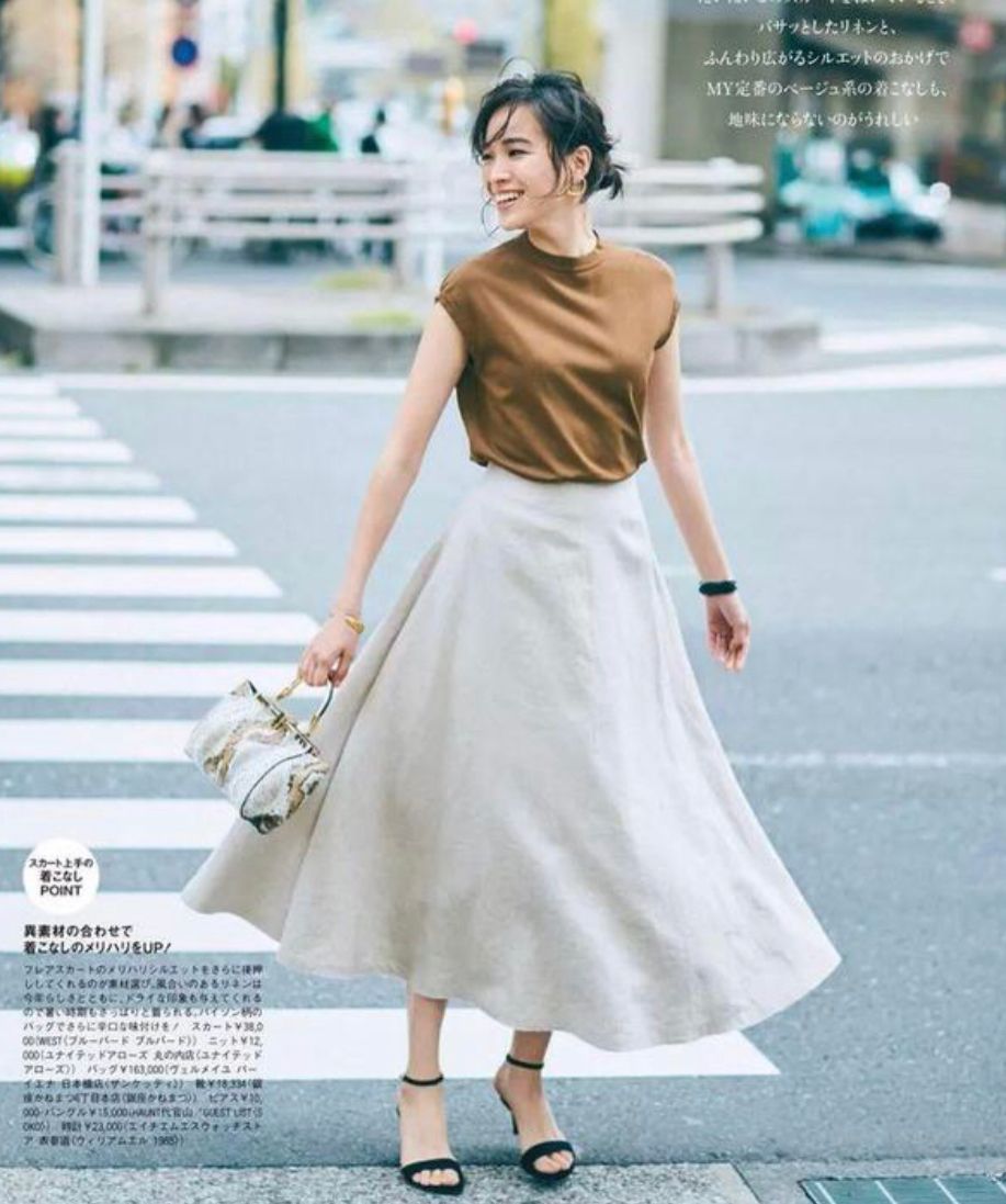 50岁女人穿什么颜色显年轻（高级减龄有格调的4种显贵色） 第1张