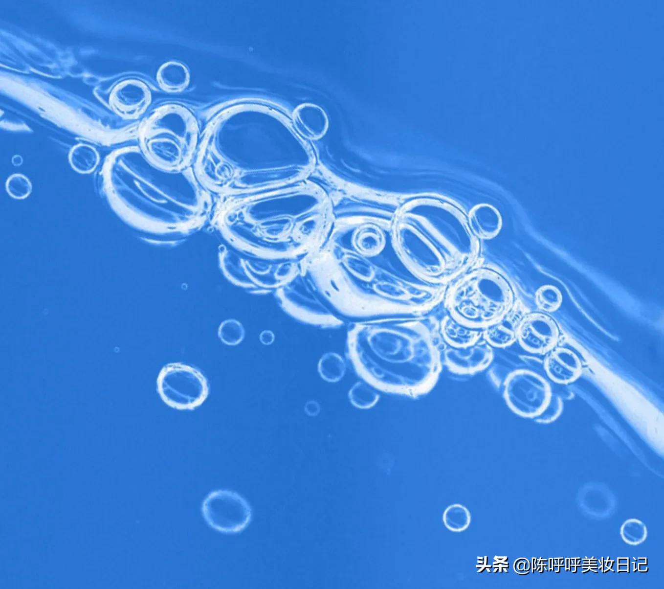 化妆水和爽肤水一样吗（化妆水跟爽肤水有什么区别） 第7张