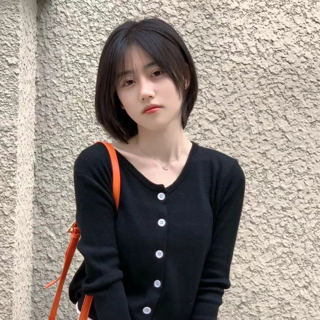 自来卷的头发适合什么发型（女生天生自然卷适合剪什么发型） 第3张