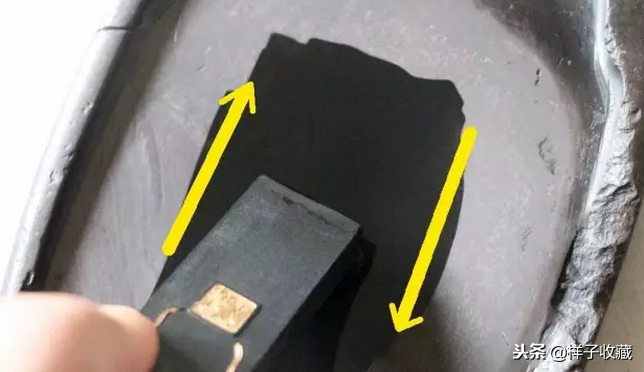 砚台是怎么出墨水的（古人如何使用砚台研墨） 第5张