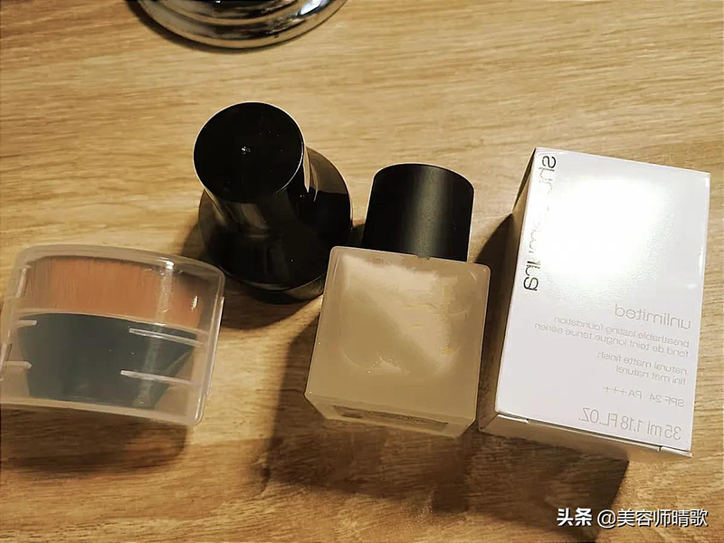粉底液哪个牌子好用推荐（粉底液哪个牌子保湿遮瑕效果好） 第1张