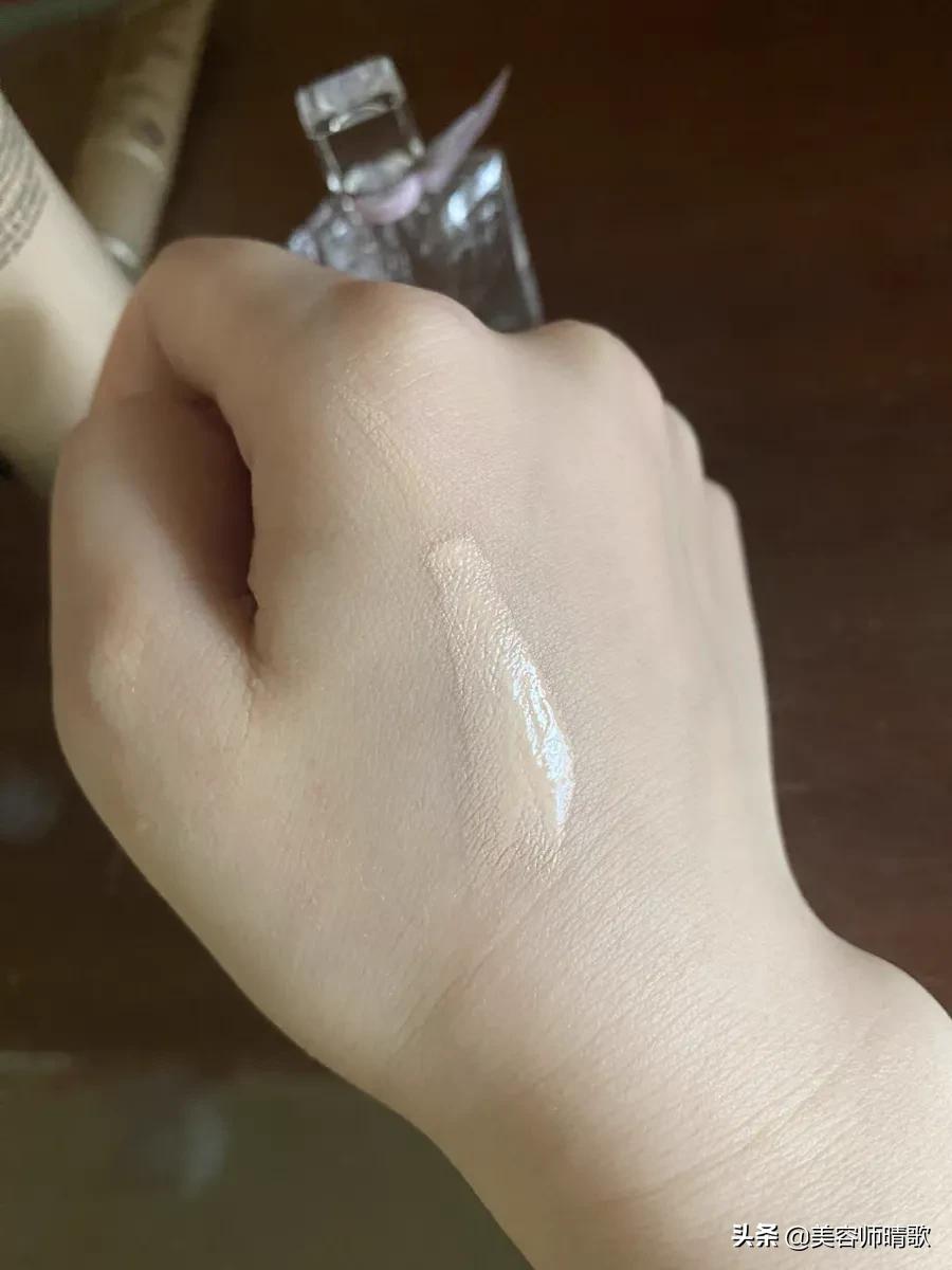 粉底液哪个牌子好用推荐（粉底液哪个牌子保湿遮瑕效果好） 第19张