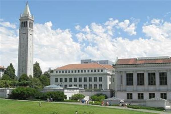 世界排名前十的法学院：牛津大学仅第五，哈佛大学居第一 第3张