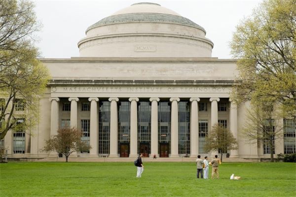 世界排名前十的法学院：牛津大学仅第五，哈佛大学居第一 第5张