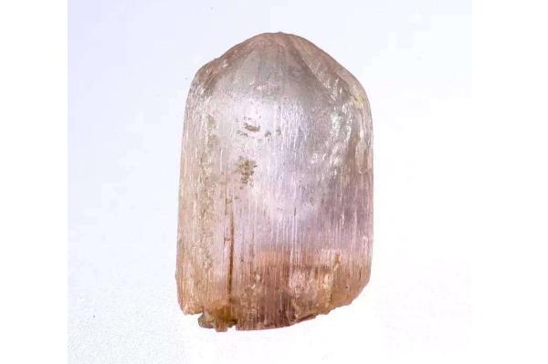 世界十大宝石排名（盘点全球公认最稀有珍贵的十大石头） 第19张