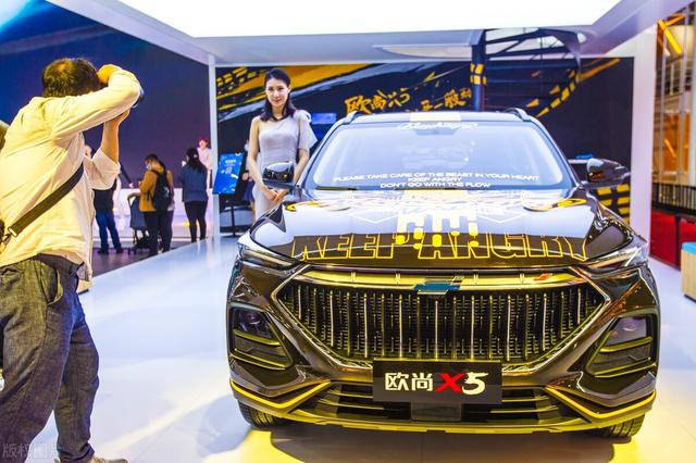女生10万以内买什么车好（结实耐撞油耗低高性价比的车） 第1张