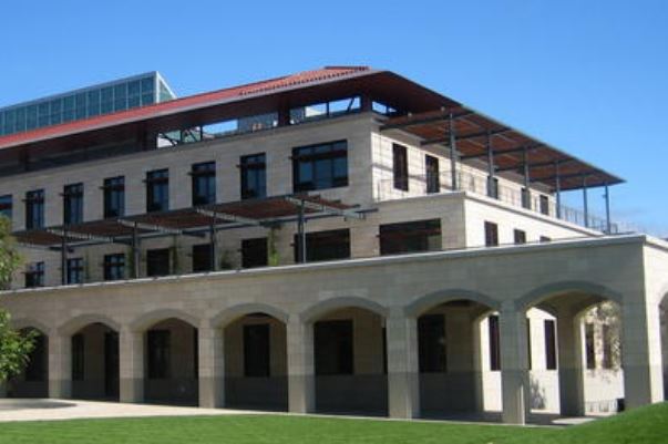 世界历史学排名前十的大学：哈佛、牛津和剑桥位列前三 第9张