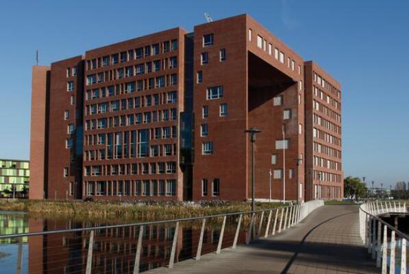 荷兰著名大学排行榜前十名，阿姆斯特丹大学排第一位 第17张